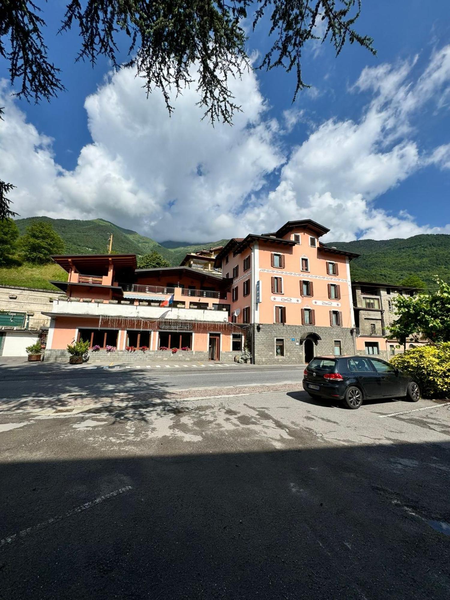 Hotel Eternita Malonno Exteriér fotografie